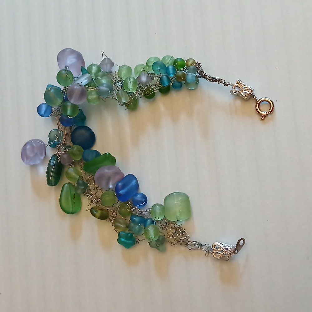 NWOT Artisan Women's Multicolor Wire Beaded Bracelet Sea Glass Color - Picture 14 of 17